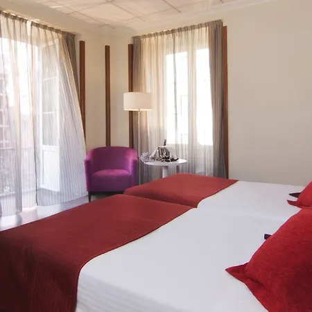 Готель Gran Espana 4*