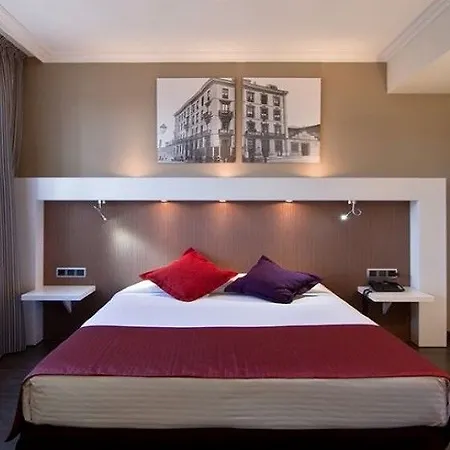 Готель Gran Espana 4*