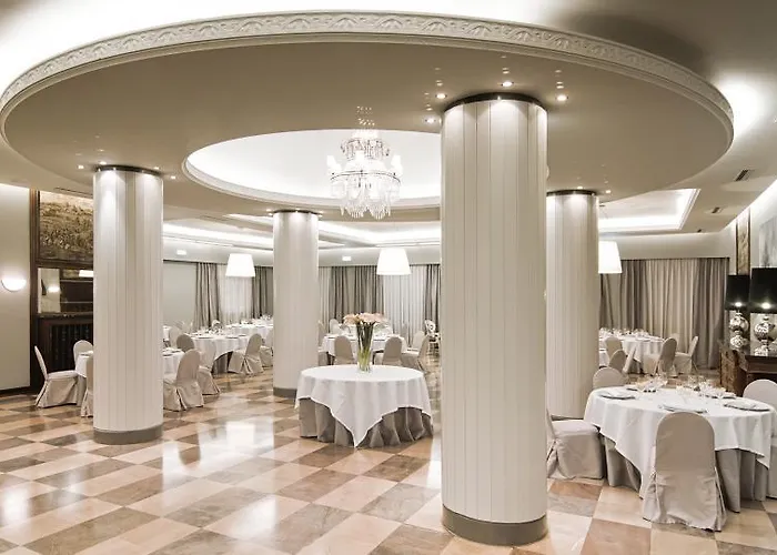 Готель Gran Espana Ов'єдо