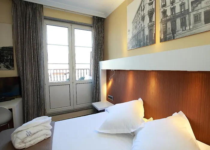 Готель Gran Espana 4*